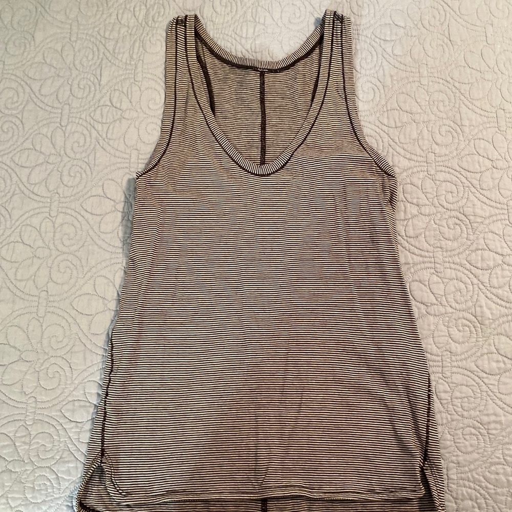 Lululemon tank -s8